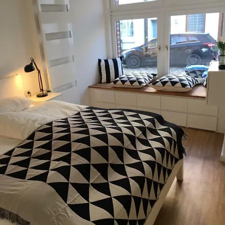 zentral gelegenes Ferienzimmer Möllner Seestrasse Exterior foto